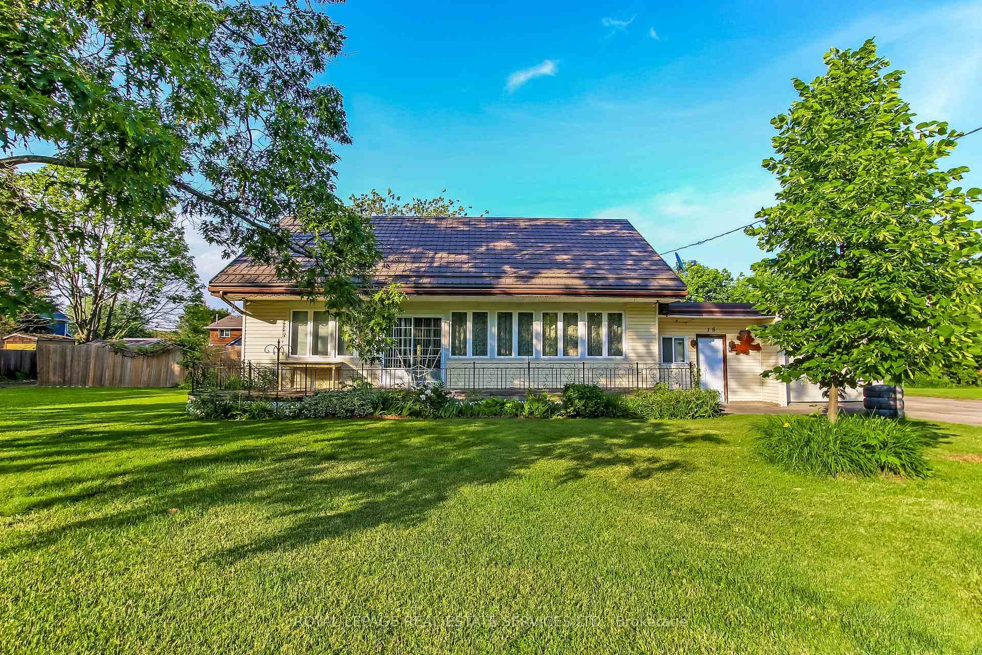 20 Bayview Avenue photo 1