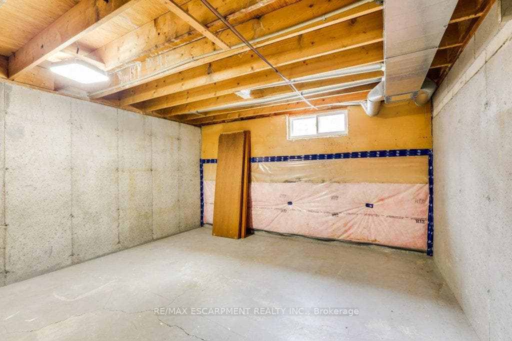 900 James Street Unit 5 photo 32