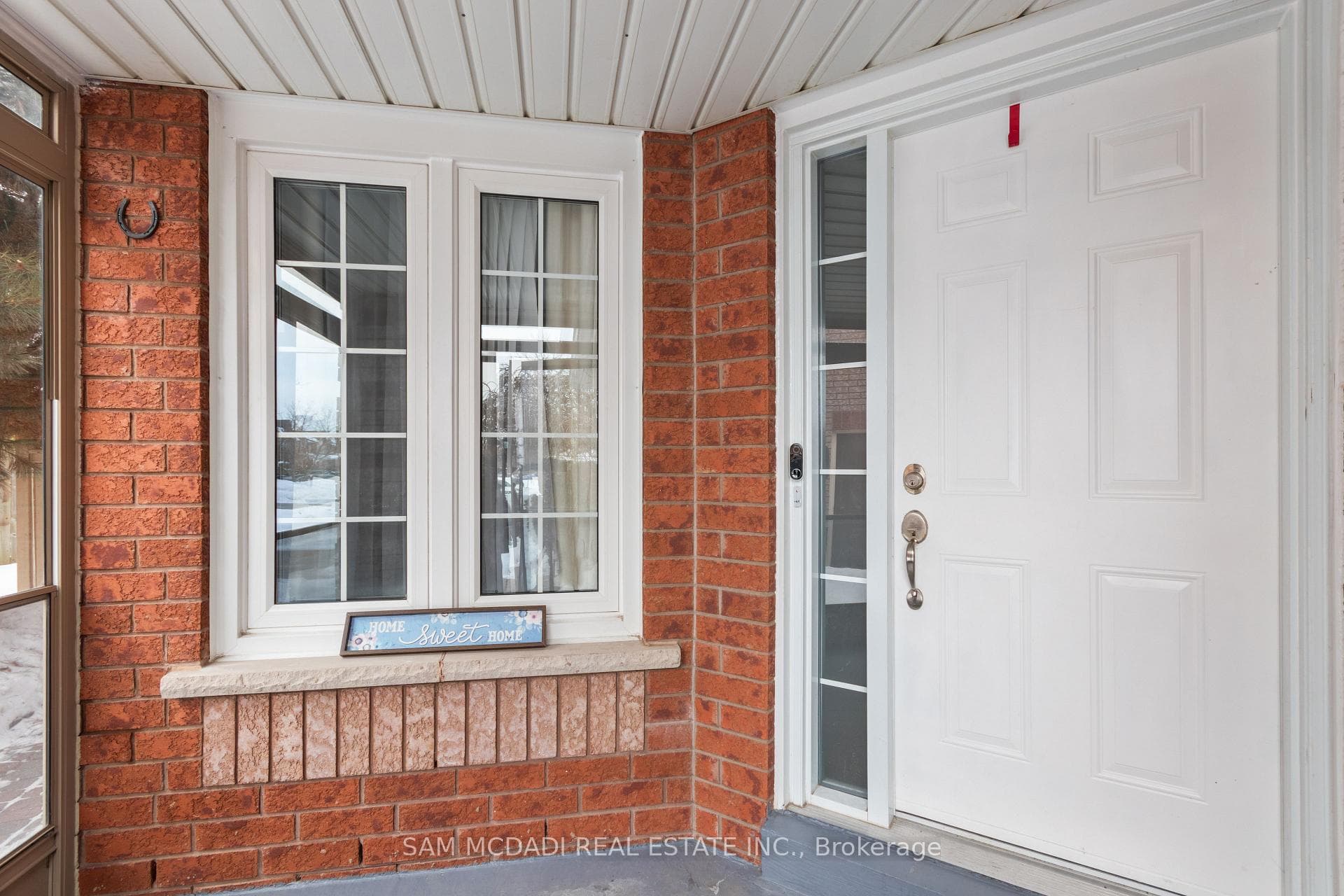 7159 Spyglass Crescent photo 2