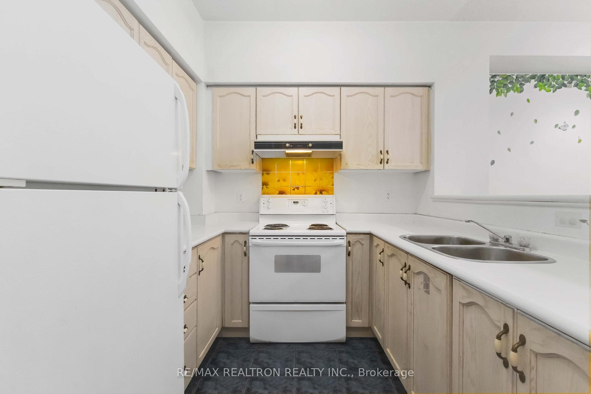 14 St. Moritz Way Unit 12 photo 15