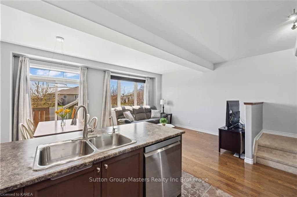 120 SIMURDA Court photo 12