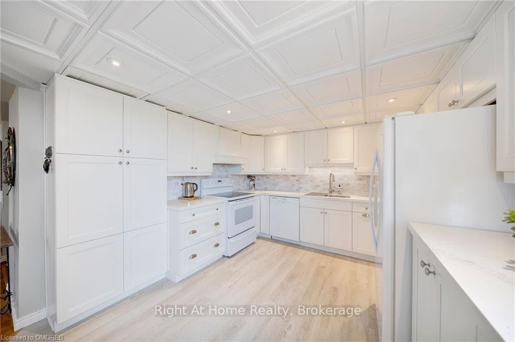 5090 PINEDALE Avenue Unit 509 photo 14