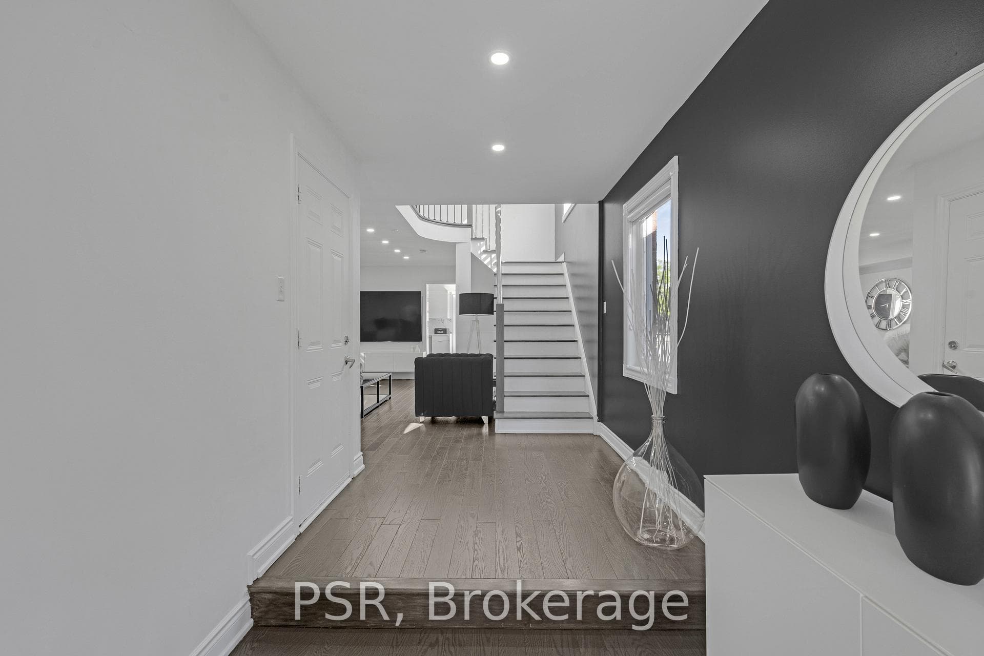 27 Ronan Crescent photo 7