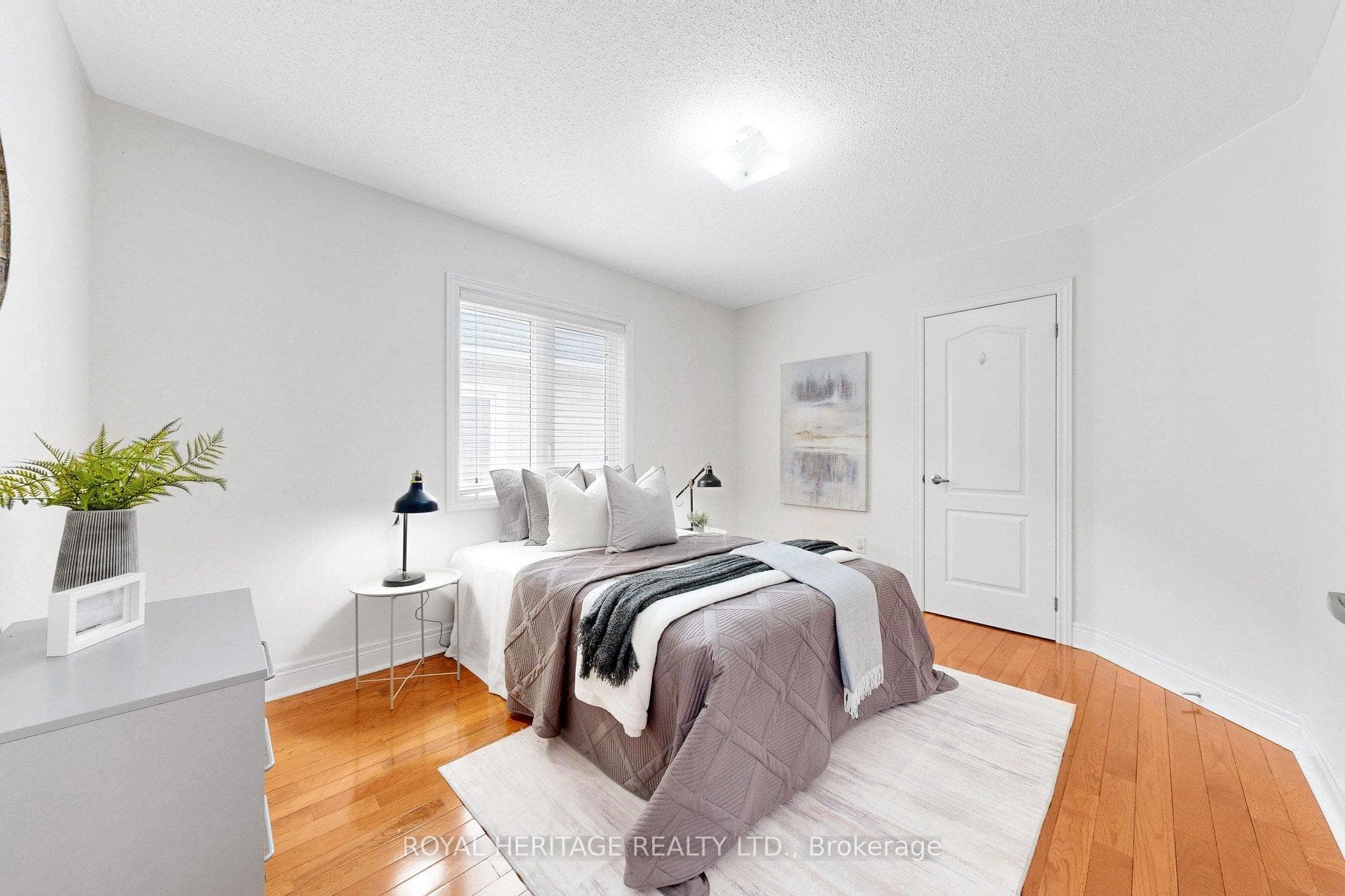 32 Bathgate Crescent photo 25
