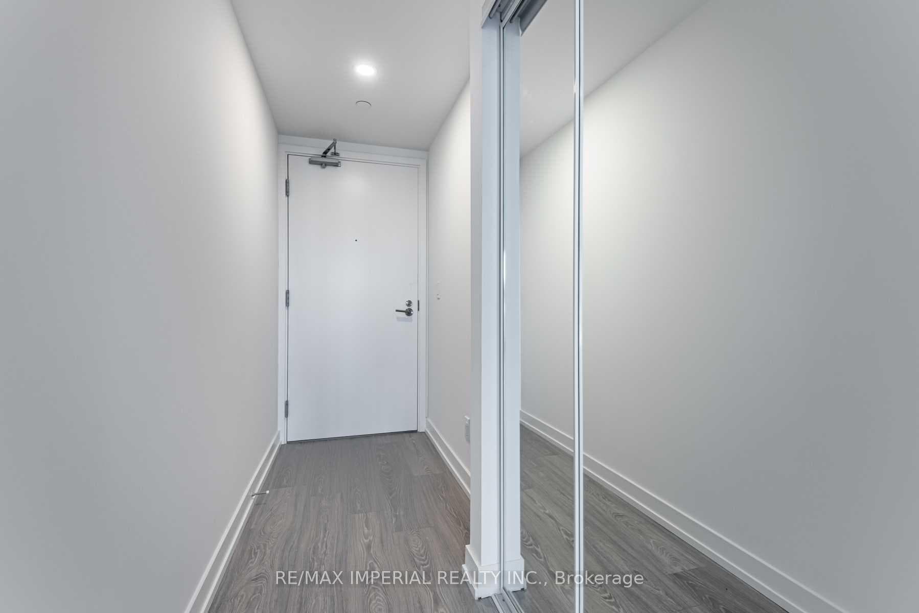19 Western Battery Road Unit 2211 photo 6