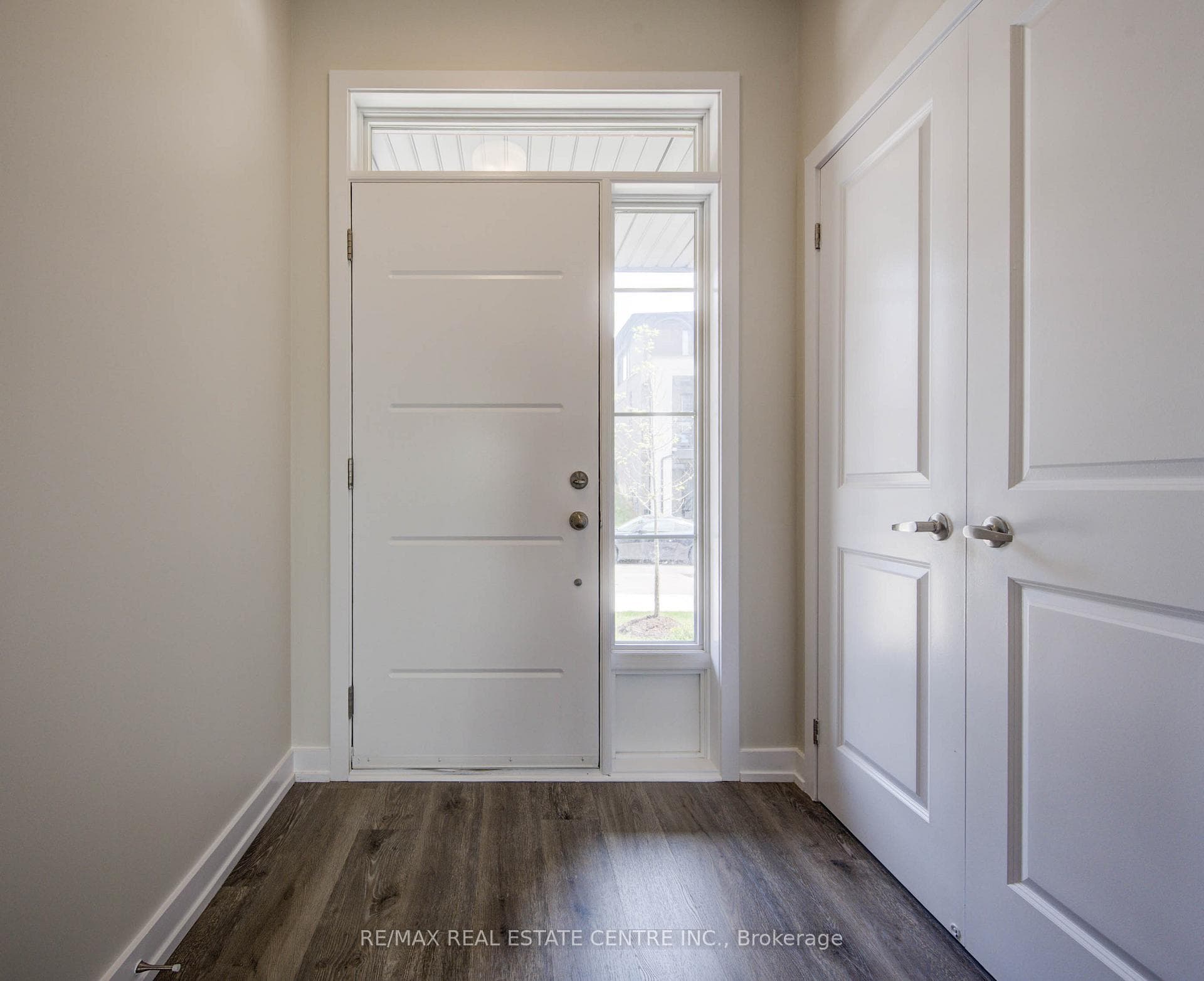 350 River Road Unit 7 photo 4