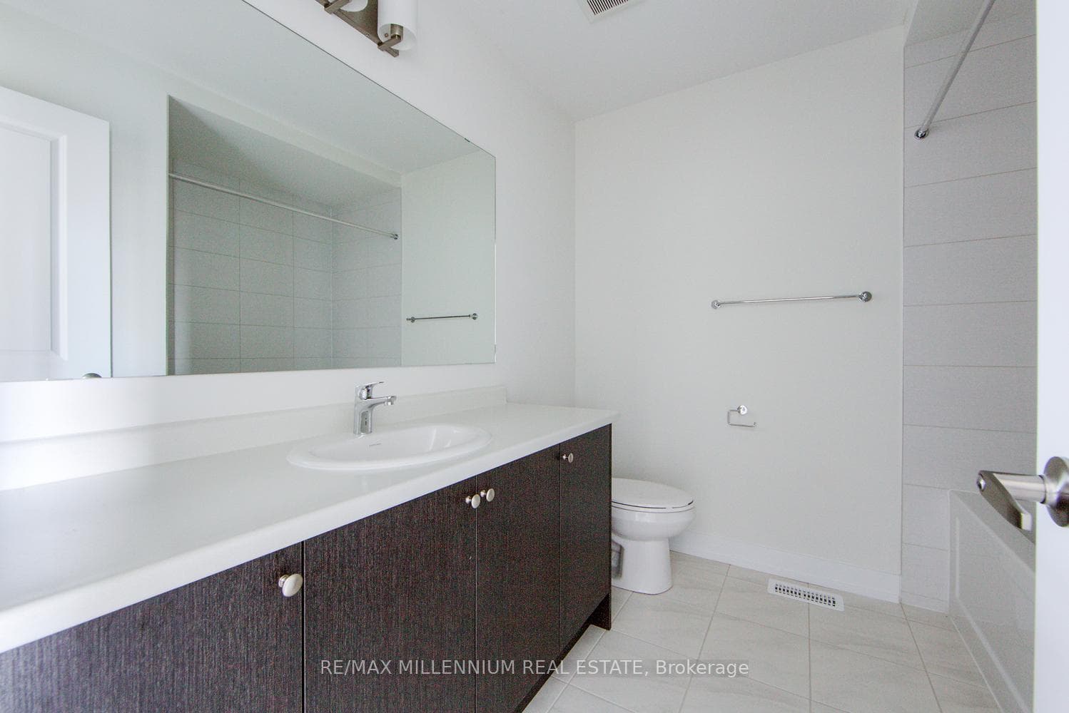 1088 Thompson Drive photo 18