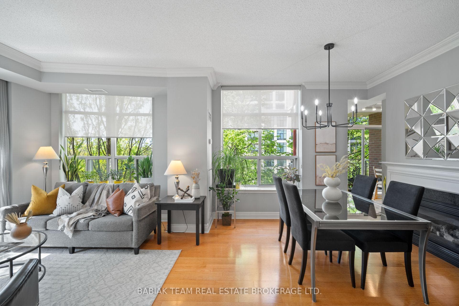 2511 Bloor Street Unit 304 photo 8