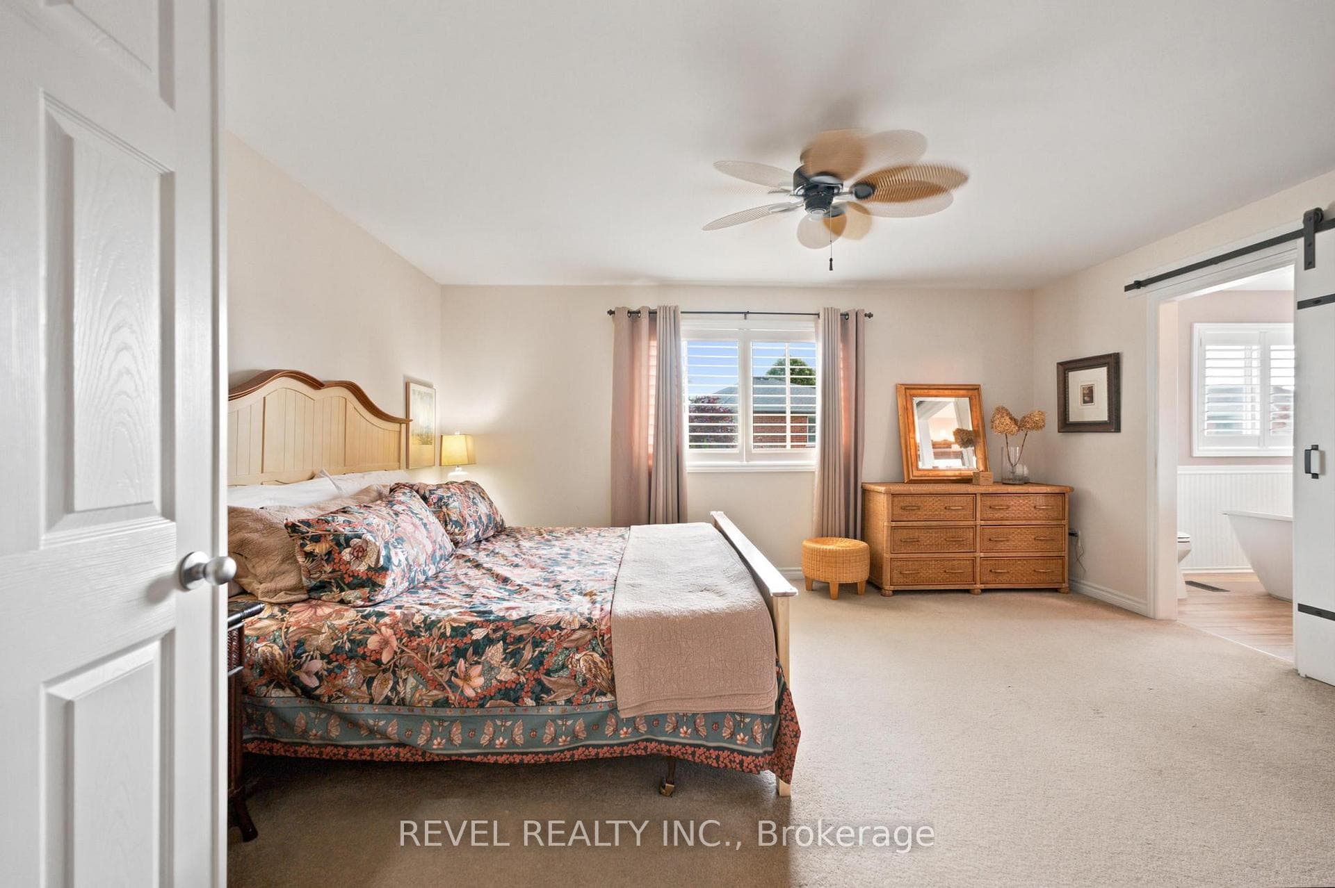 207 Valridge Drive photo 20