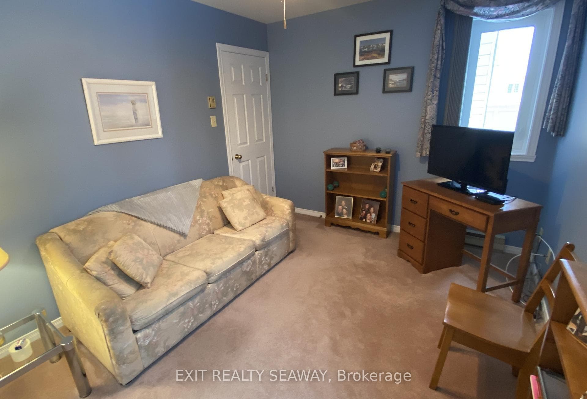 3rd Bedroom (used as TV room)