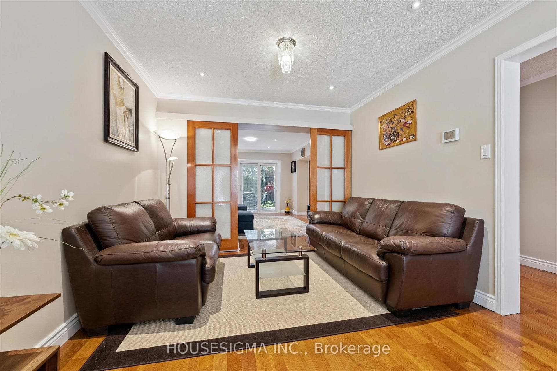 Seating / Dining Room