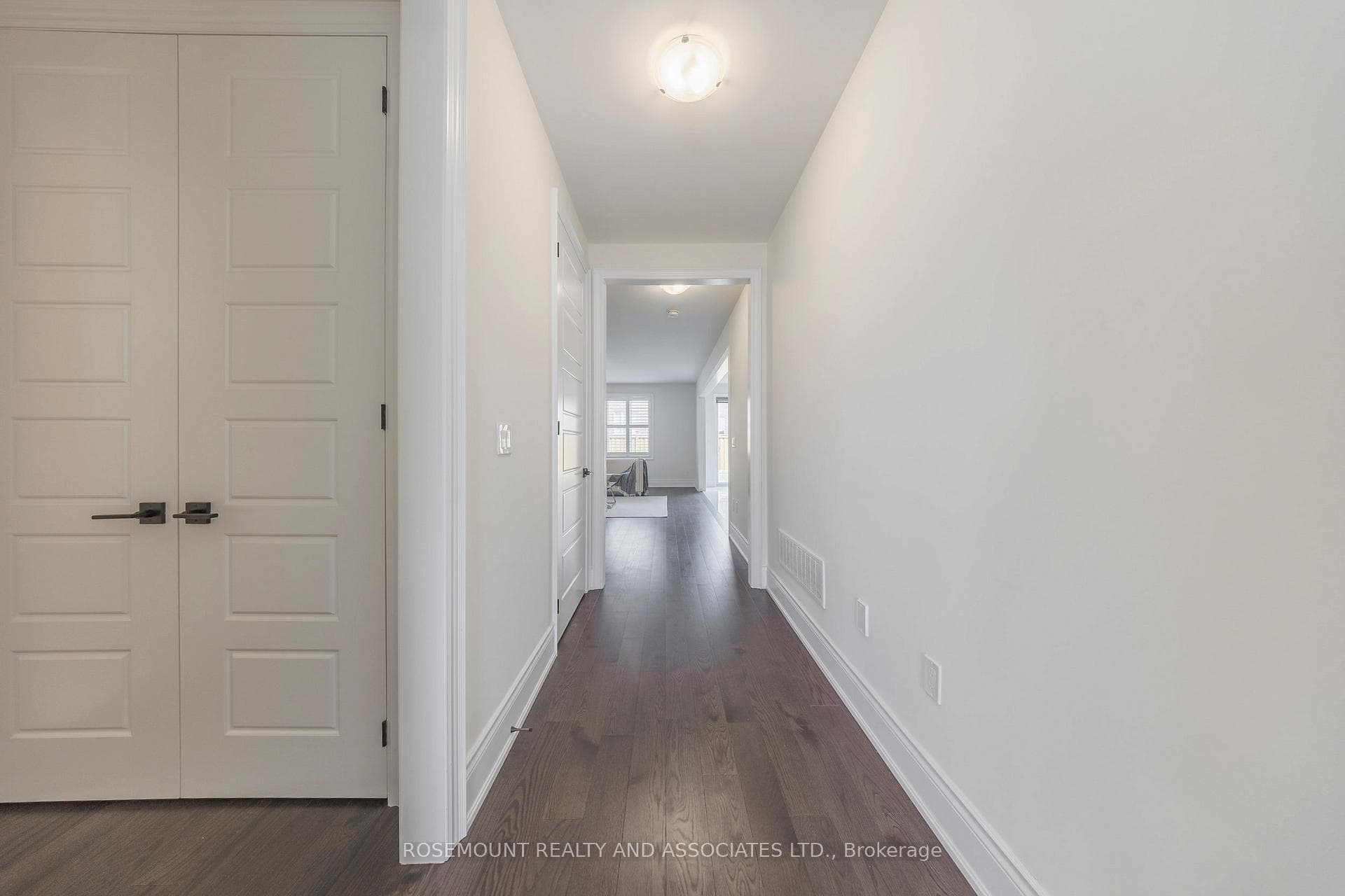 92 Grady Drive photo 6