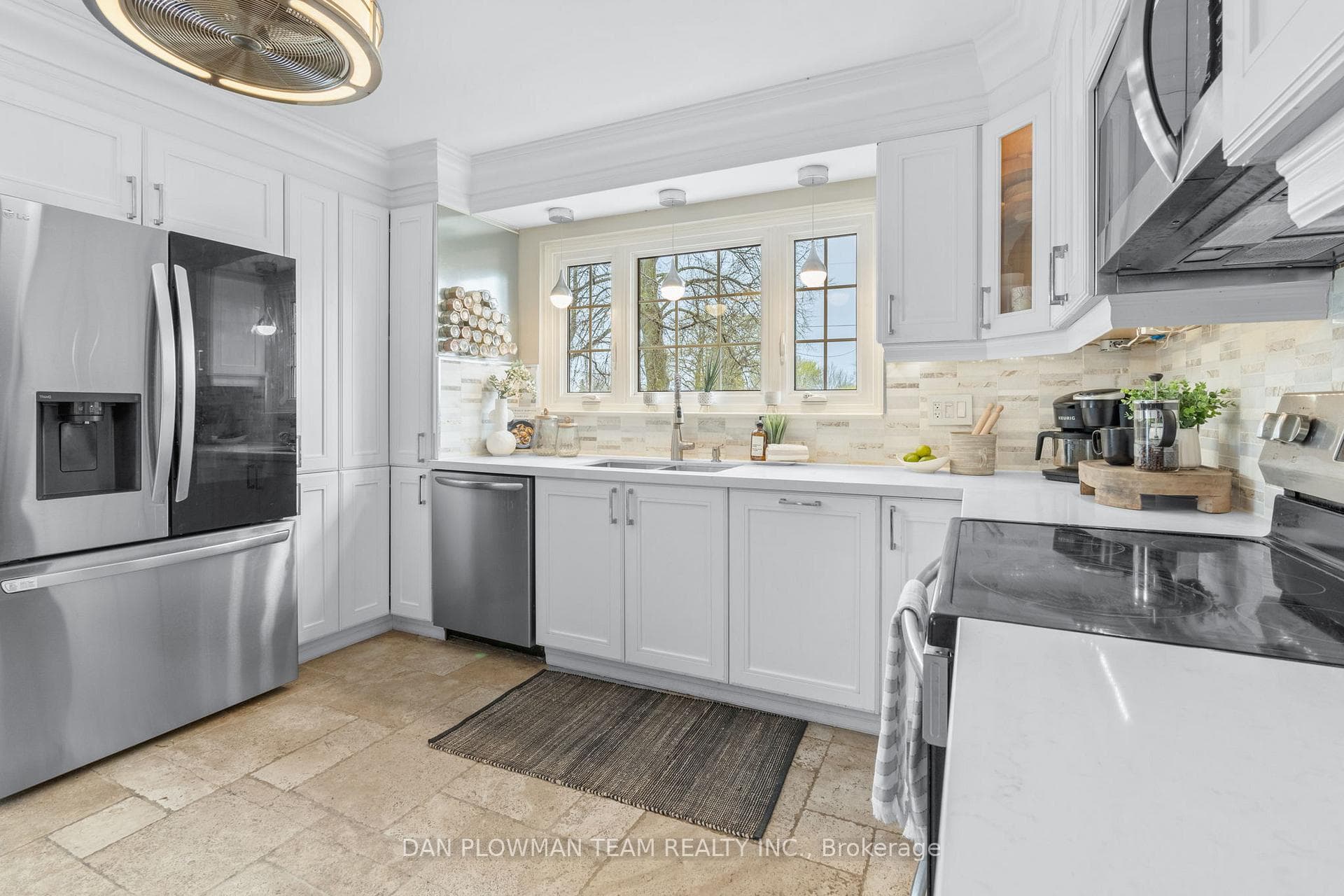 251 Acadia Drive photo 12