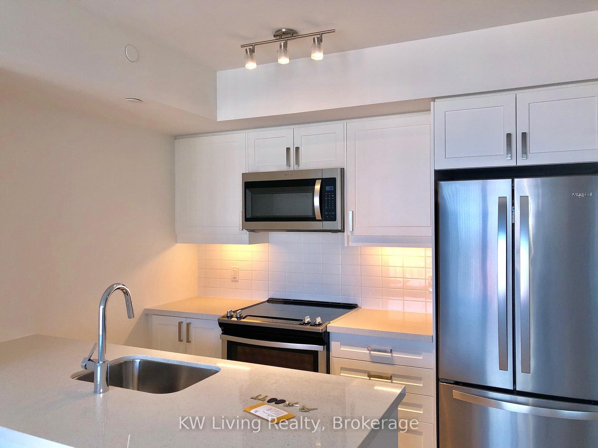 50 Wellesley Street Unit 2807 photo 1