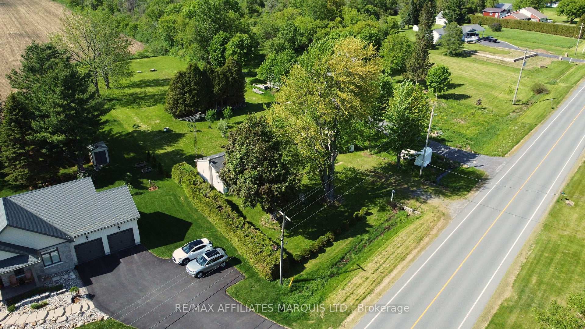 11481 Lakeshore Drive photo 6