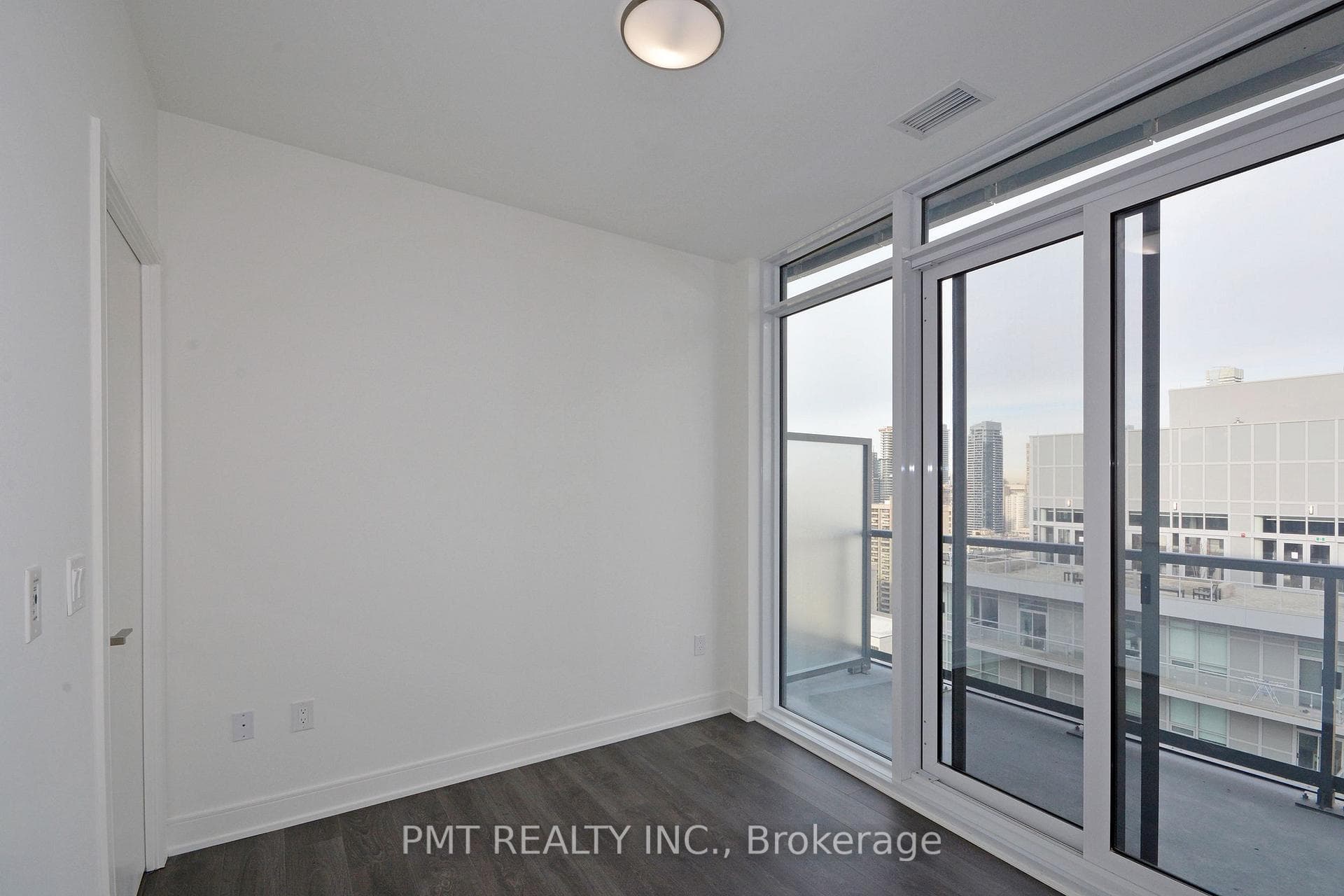 89 McGill Street Unit Ph05 photo 5