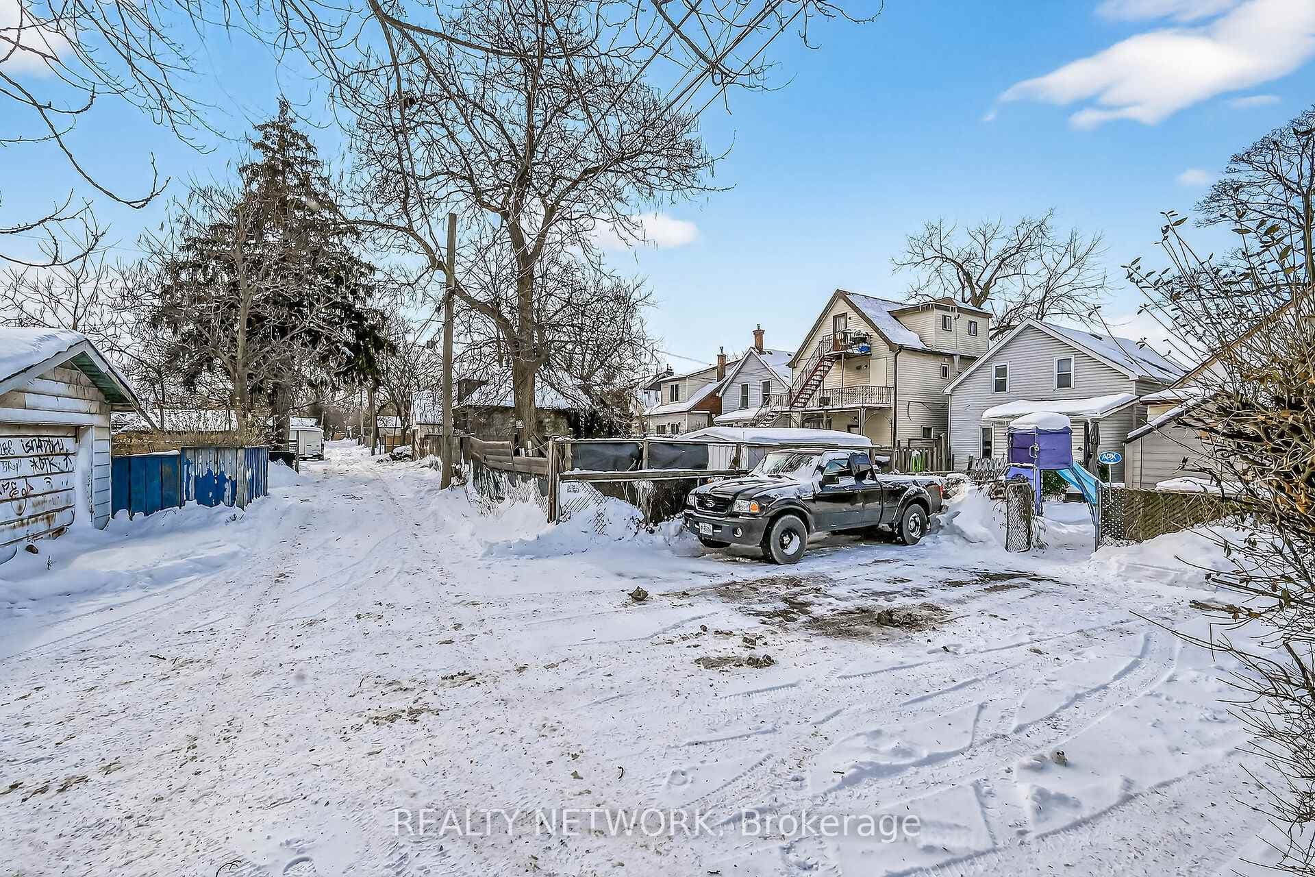 234 Balmoral Avenue photo 44