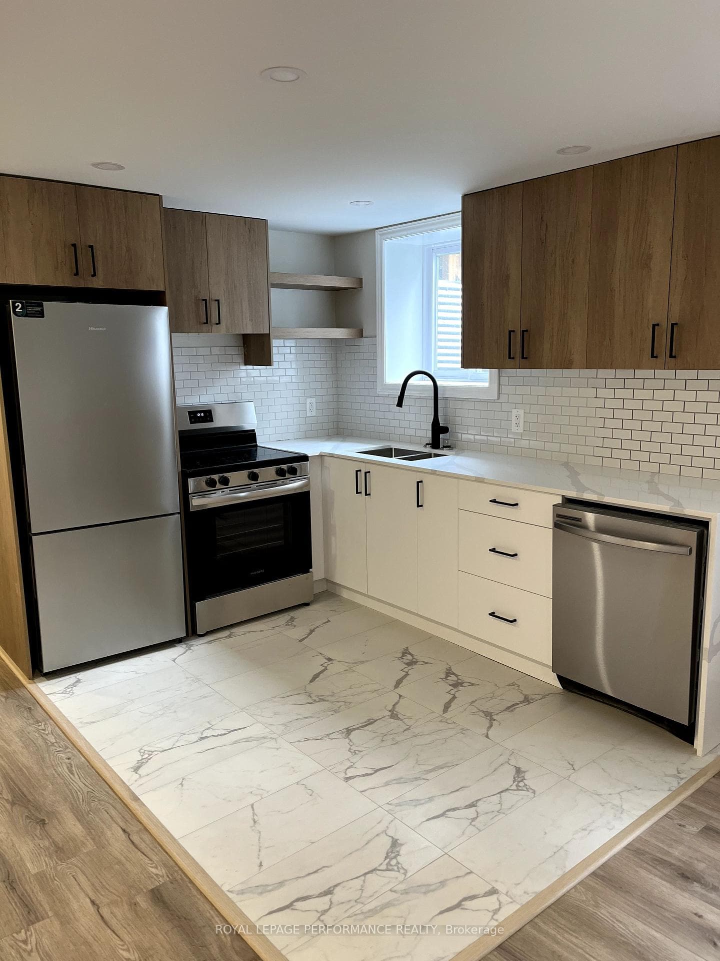 882 Balsam Drive Unit B photo 5