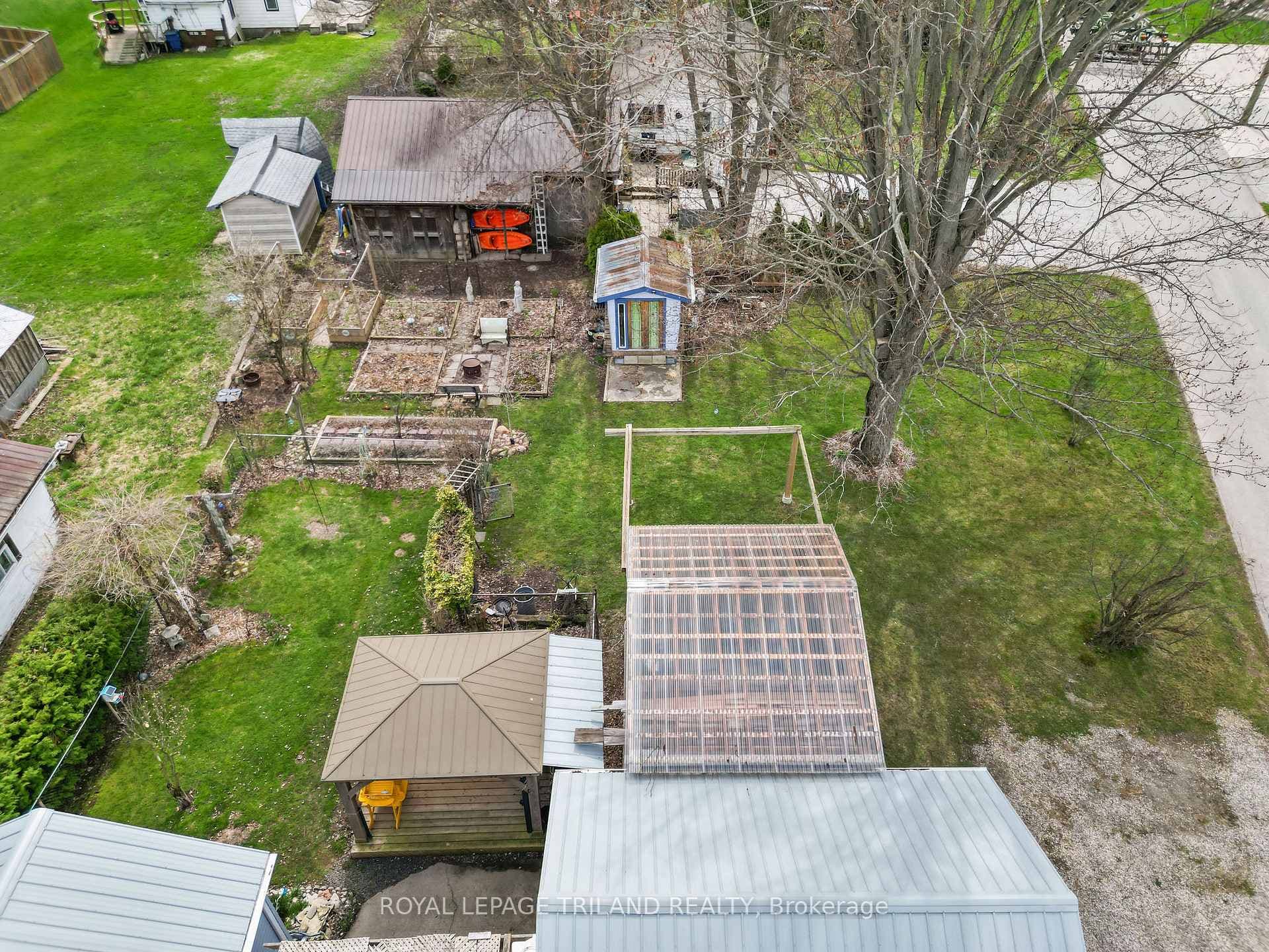 22929 Hagerty Road photo 4