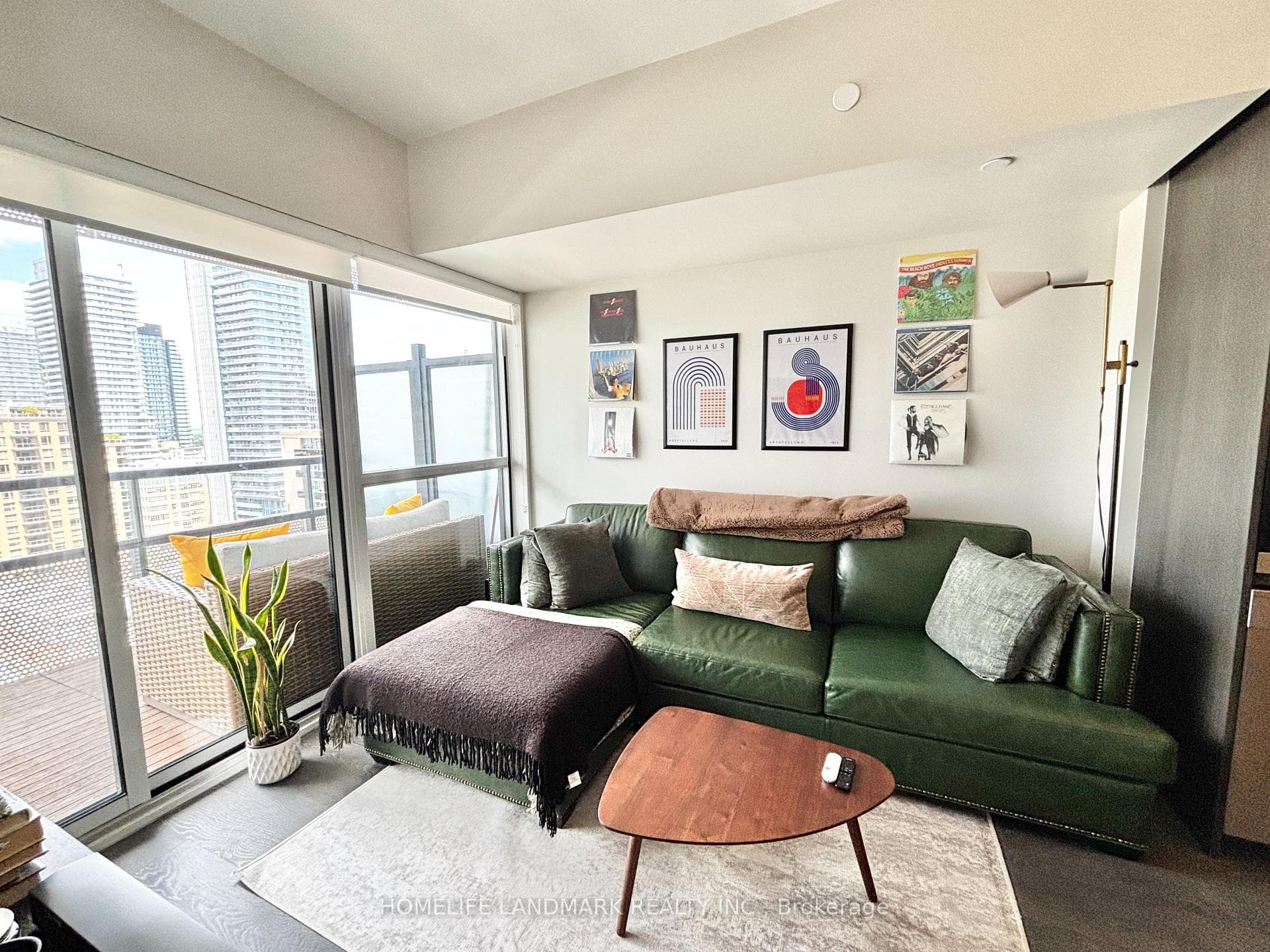 11 Lillian Street Unit 1408 photo 14