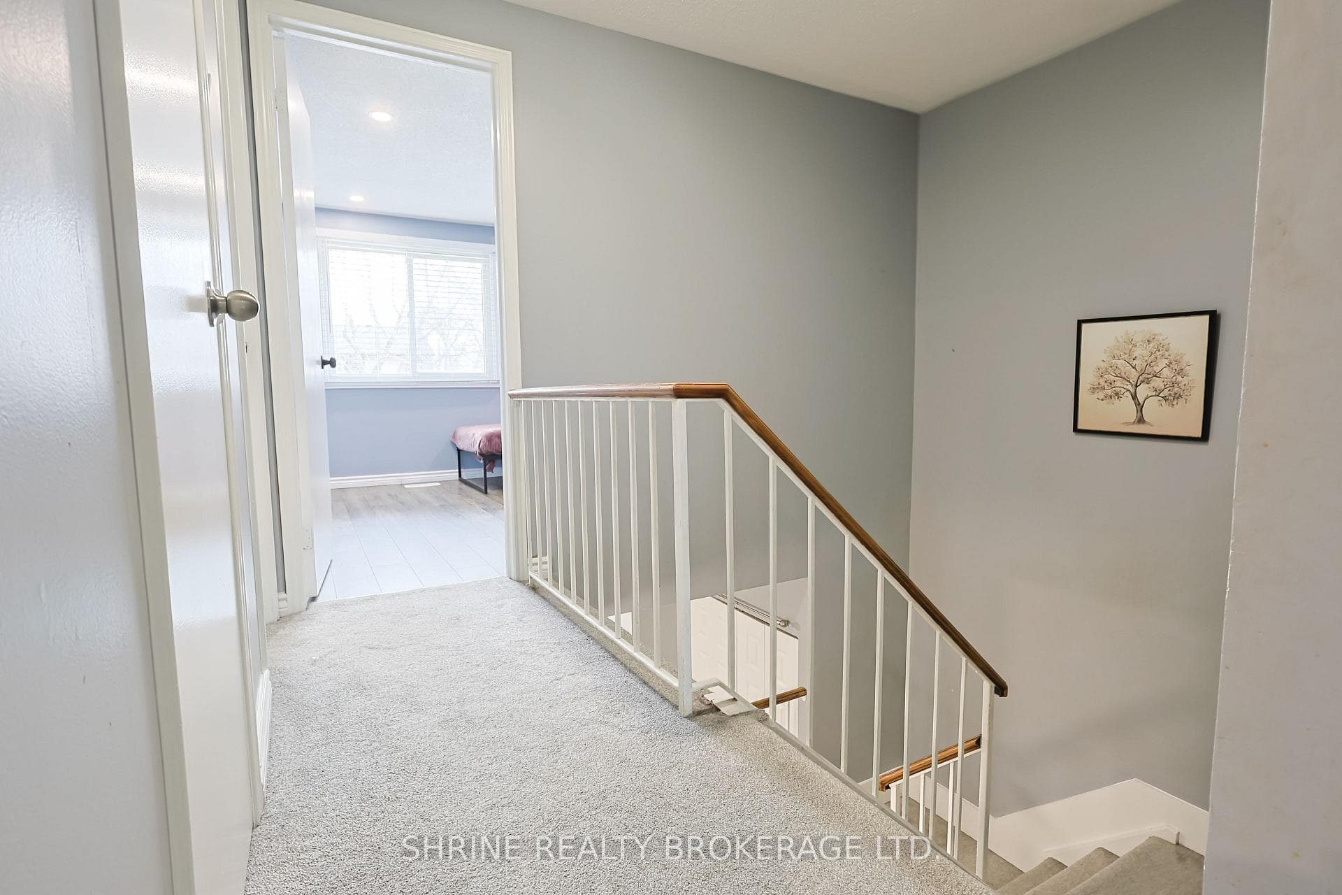 122 Andover Drive photo 24