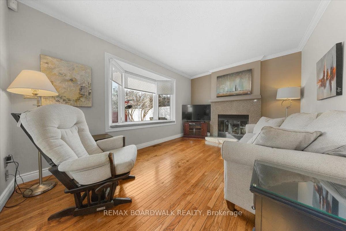 622 Steller Street photo 17