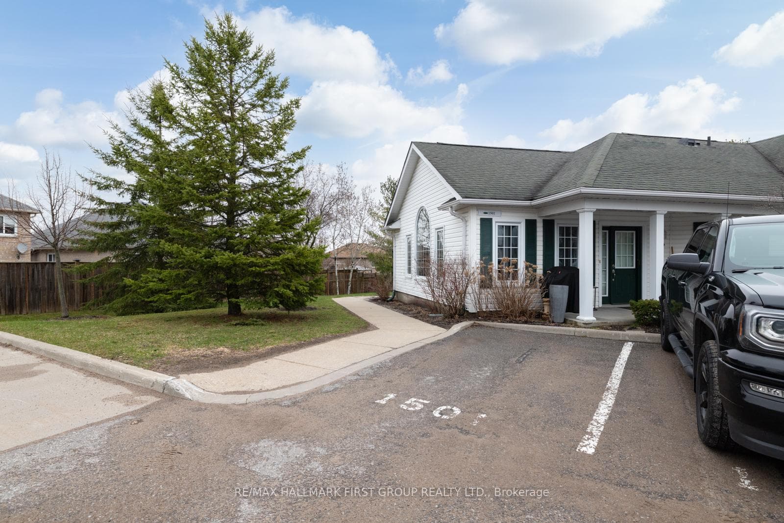 325 Densmore Road Unit 1501 photo 36