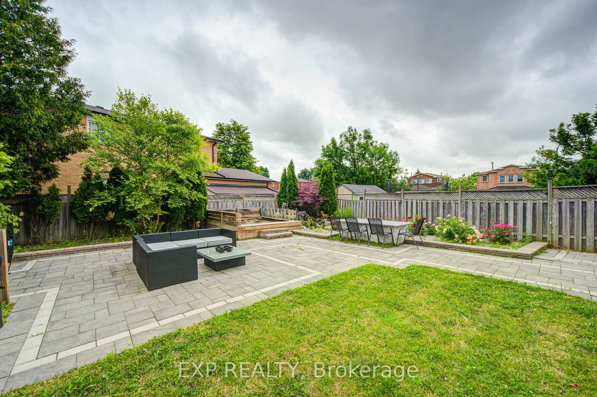 59 Yorkland Street photo 49