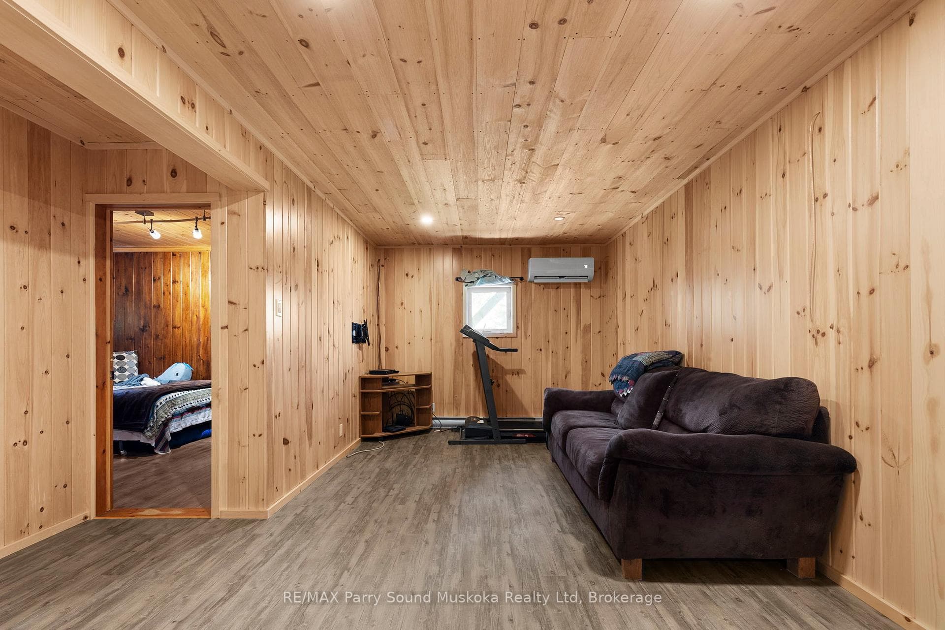 16 B55 Island N/A photo 14
