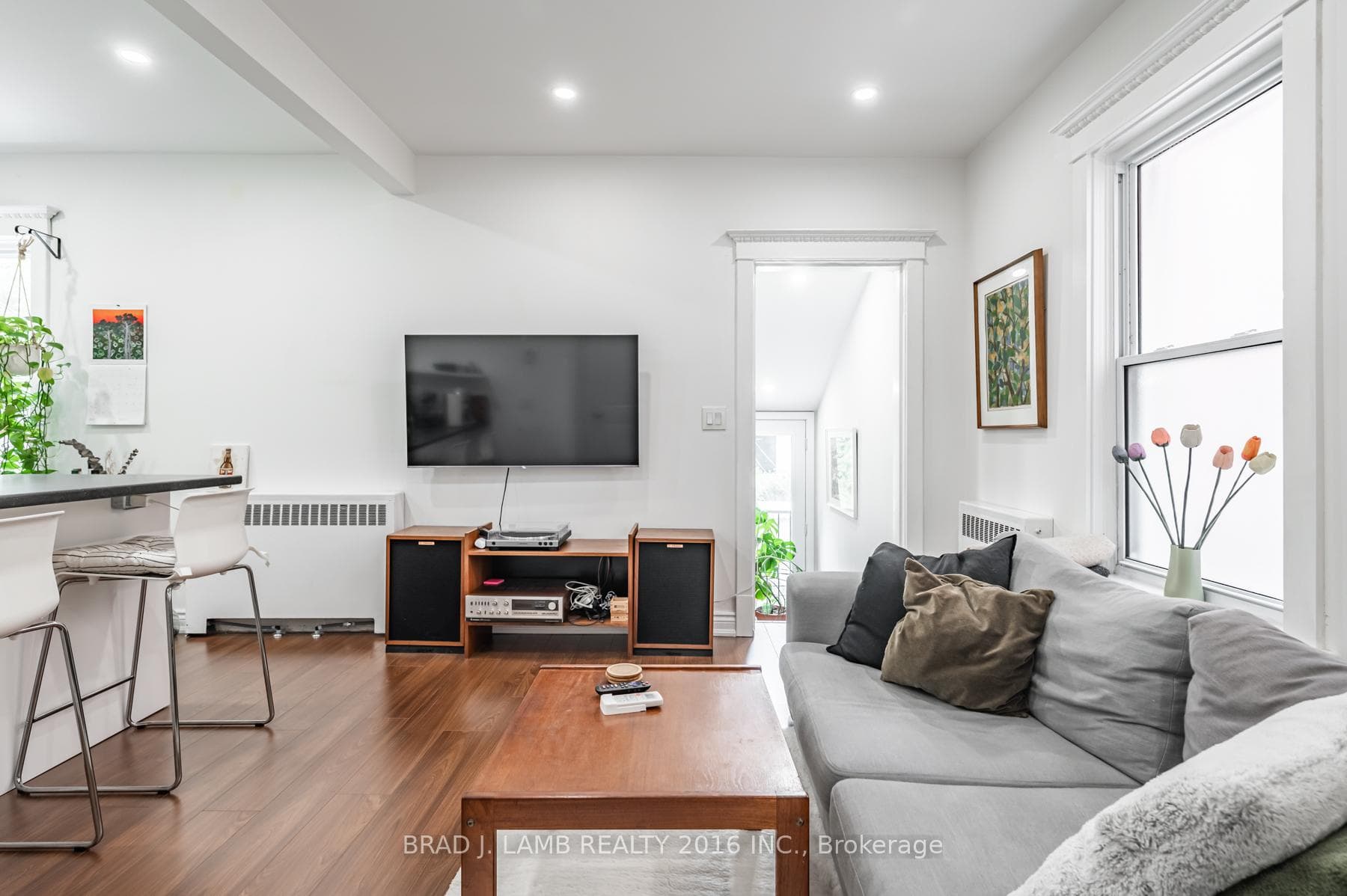 56 Wright Avenue Unit 4 photo 9
