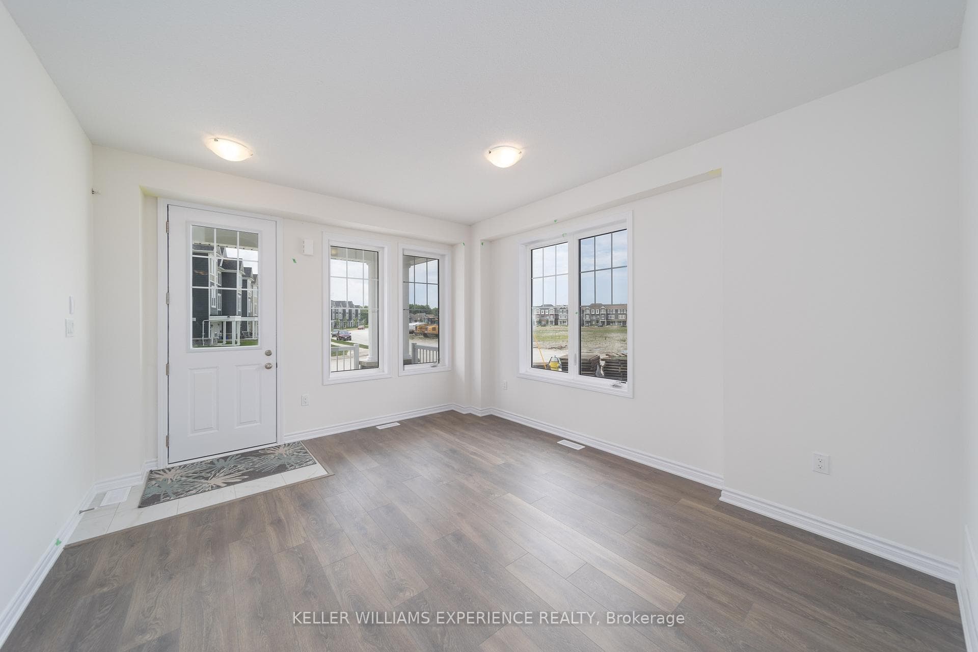 2 Shapira Avenue photo 4