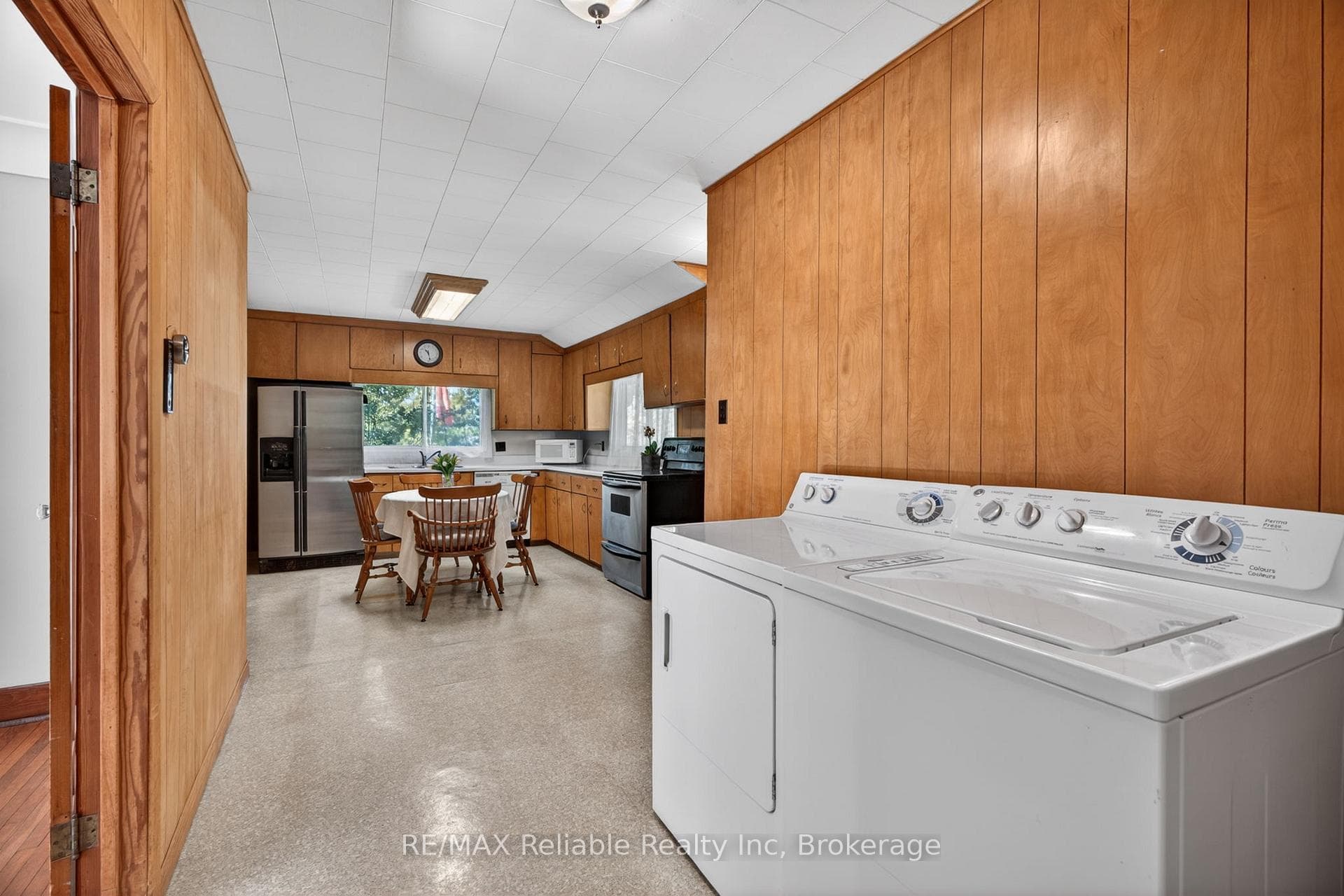 68 William Street photo 14
