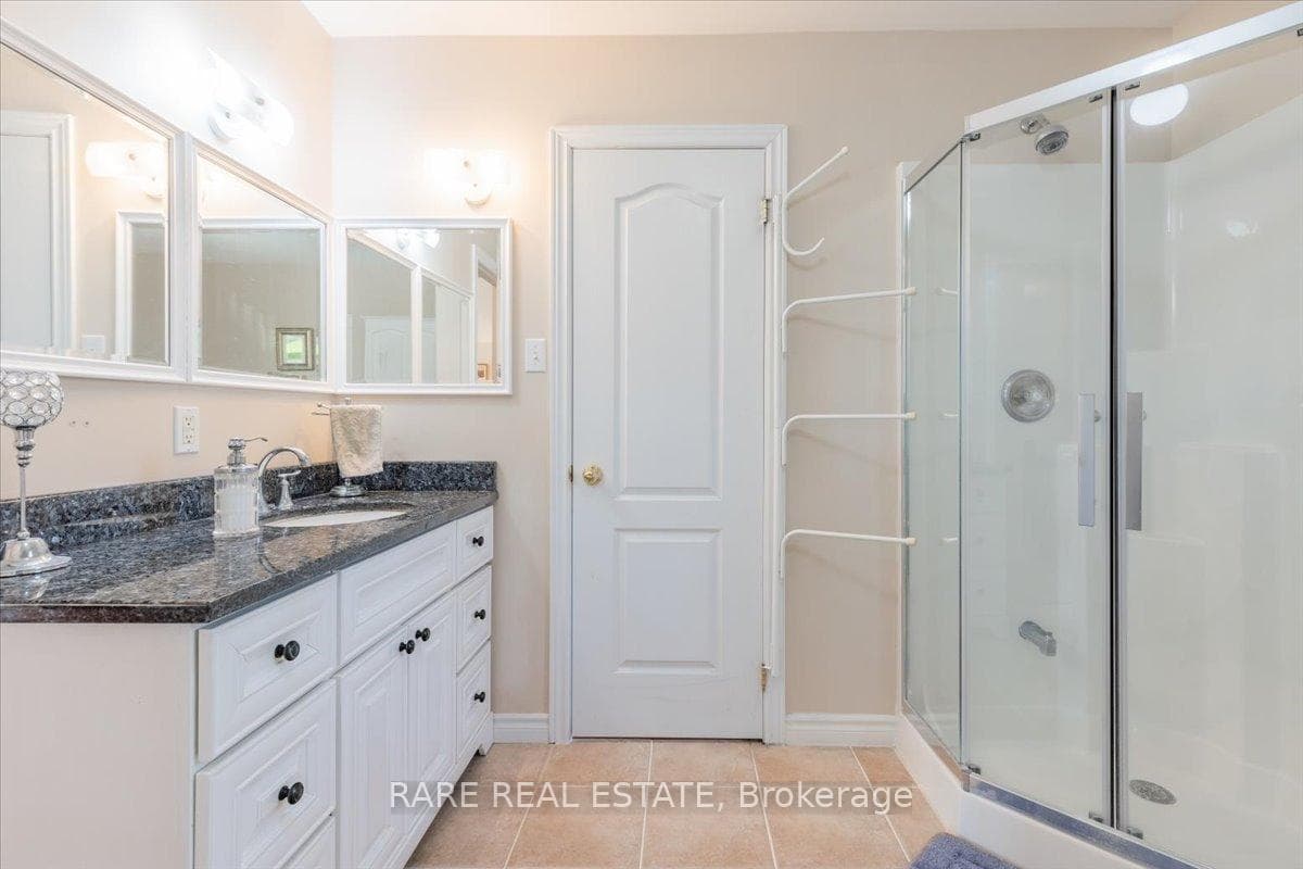 37 Boyd Crescent photo 10