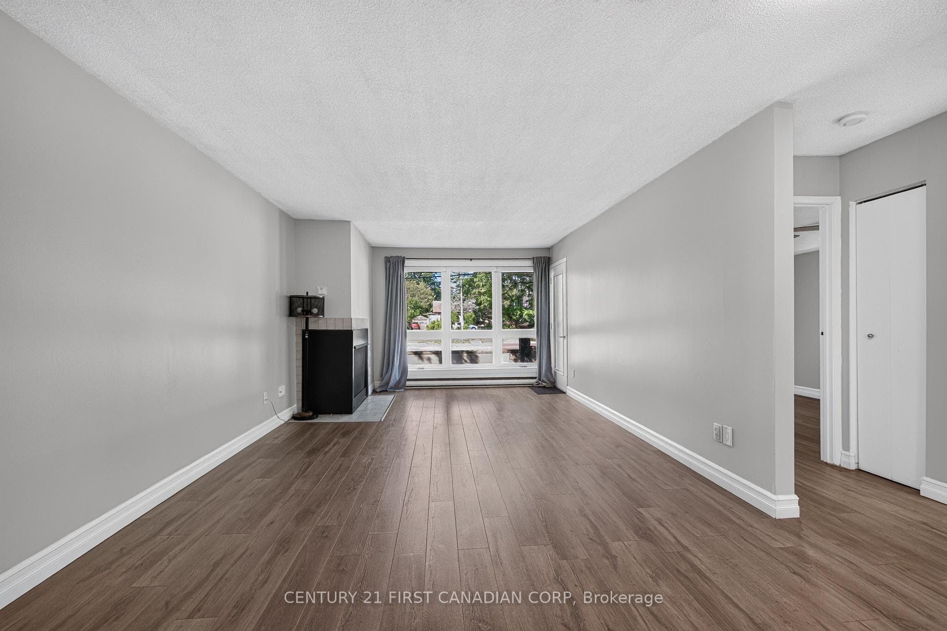15 Jacksway Crescent Unit 222 photo 8