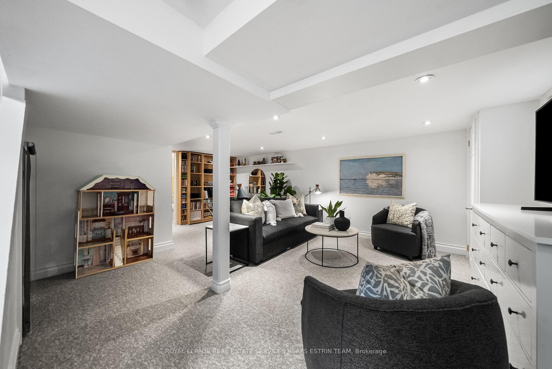 502 Sutherland Drive photo 23