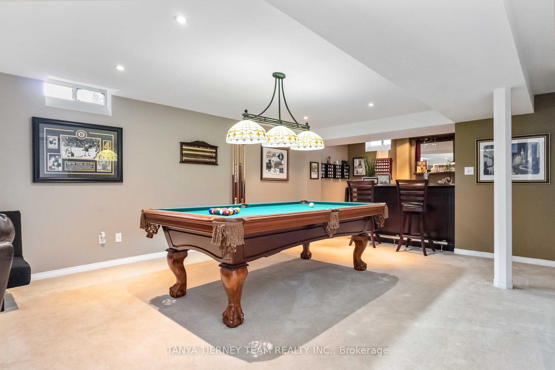 11 Claridge Crescent photo 37