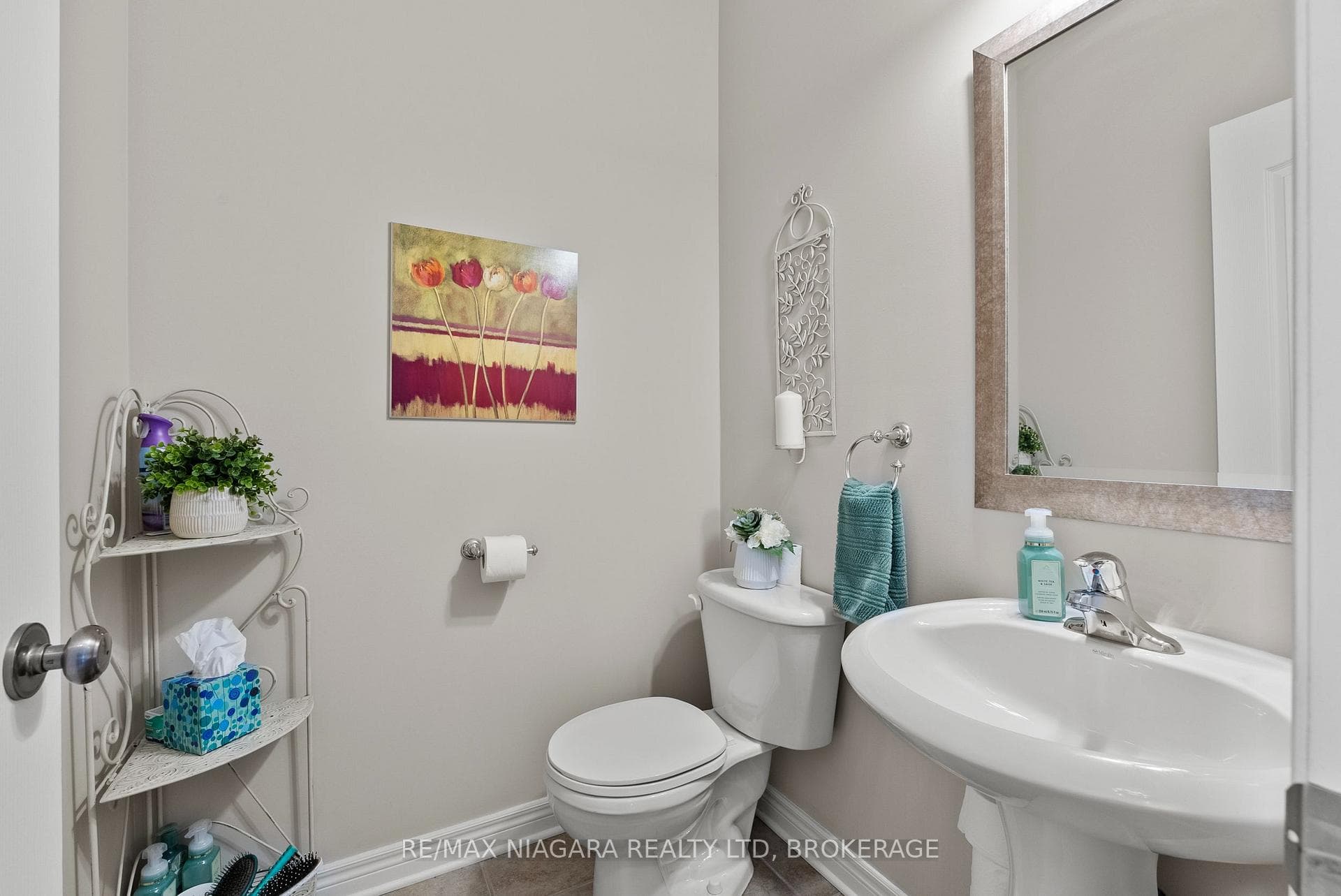 282 Winterberry Boulevard photo 21