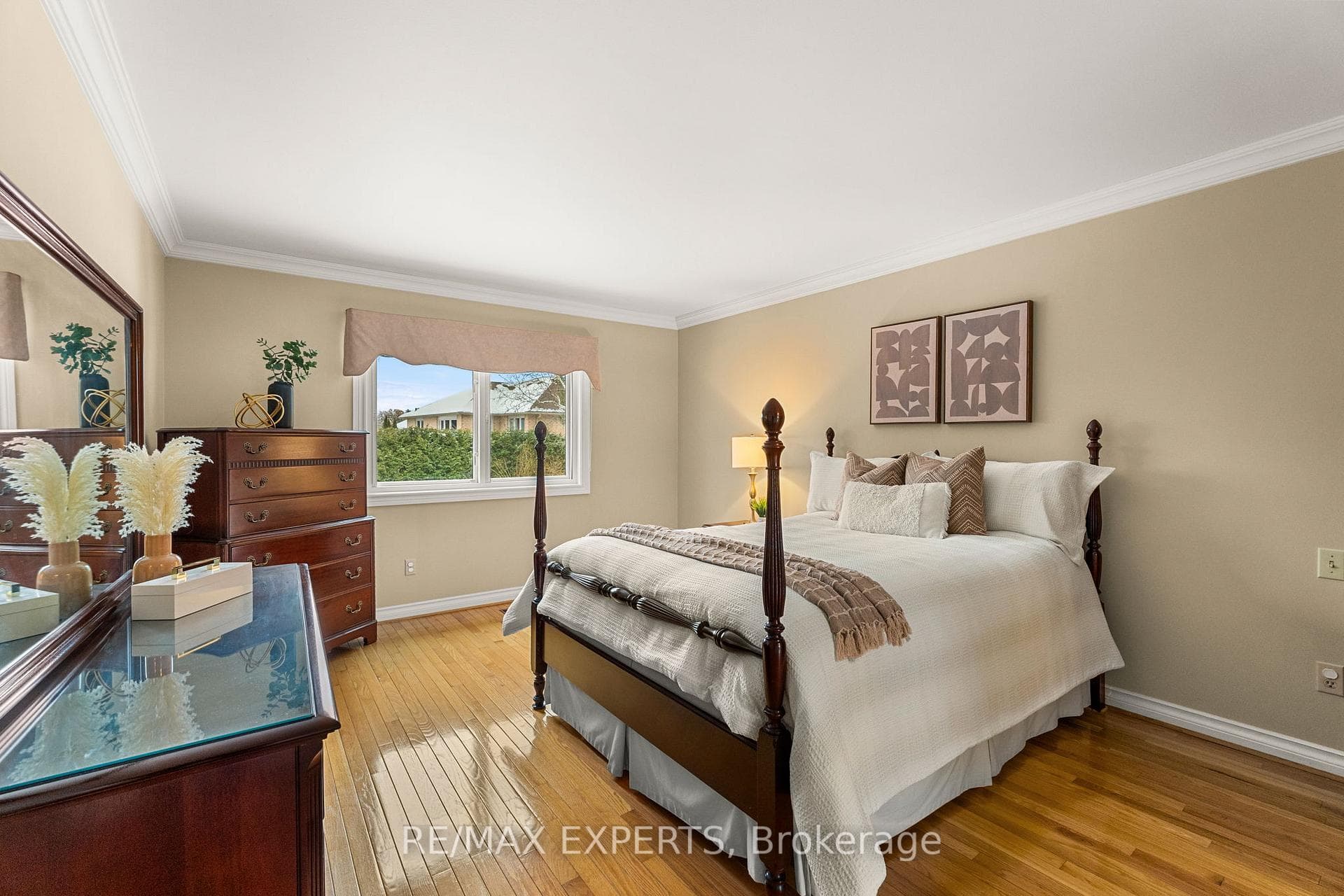 64 Craigleith Crescent photo 16