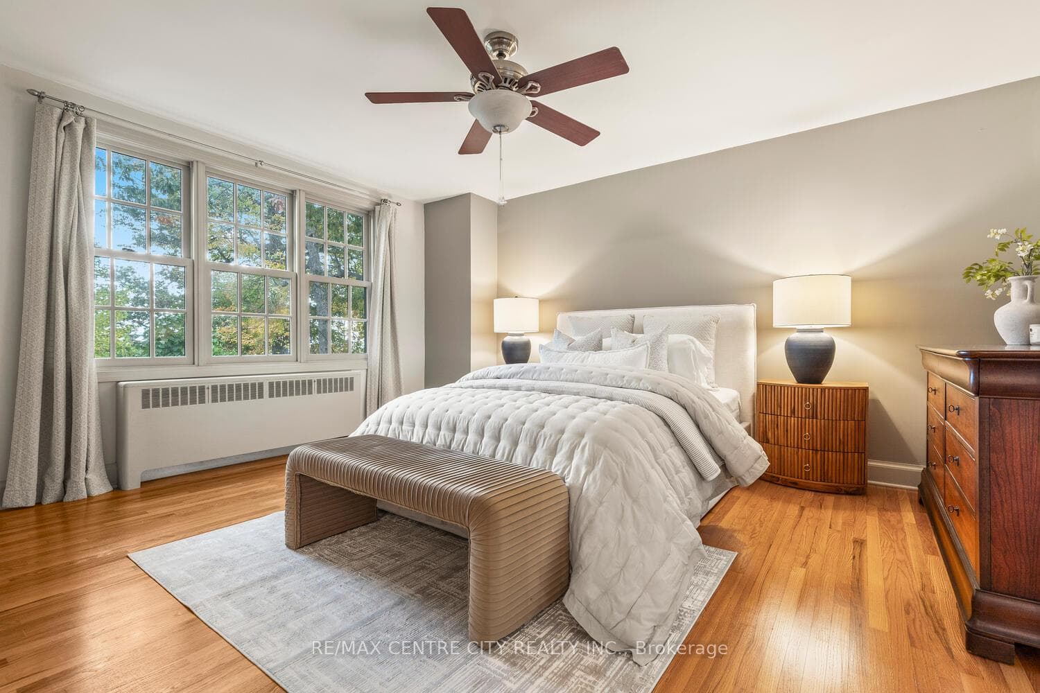 1025 Scenic Drive photo 25