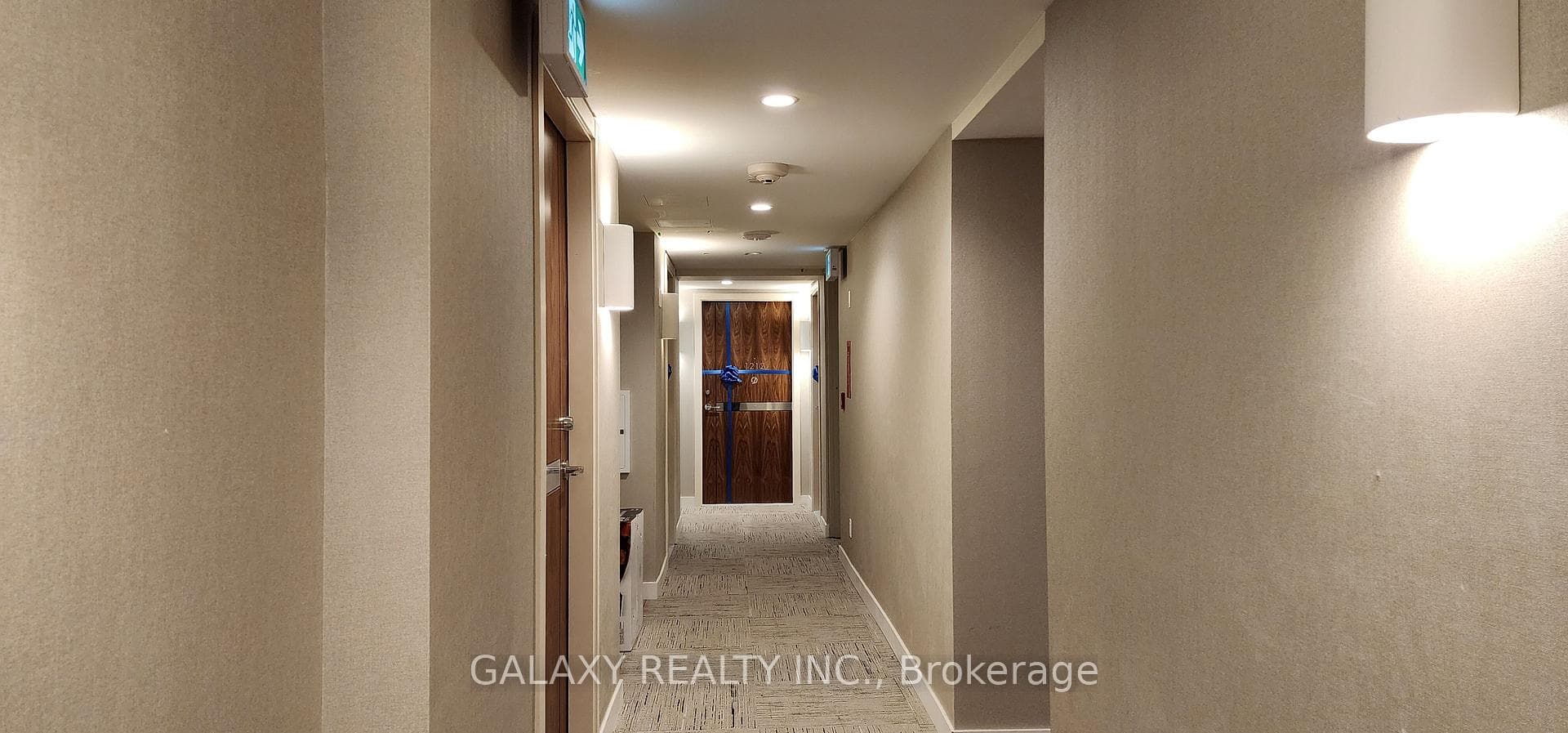 27 McMahon Drive Unit 1208 photo 16
