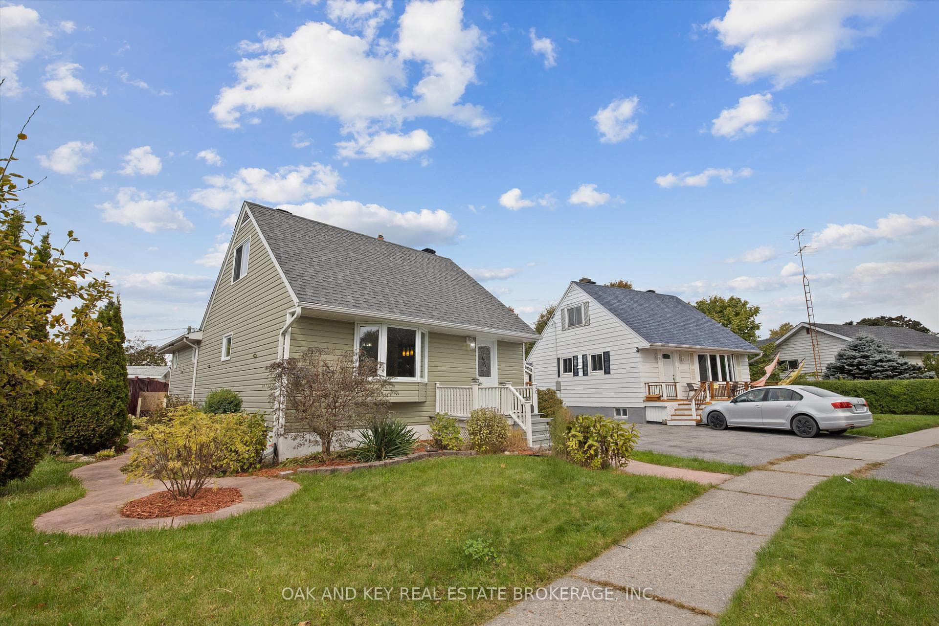 40 Woodhouse Crescent photo 6