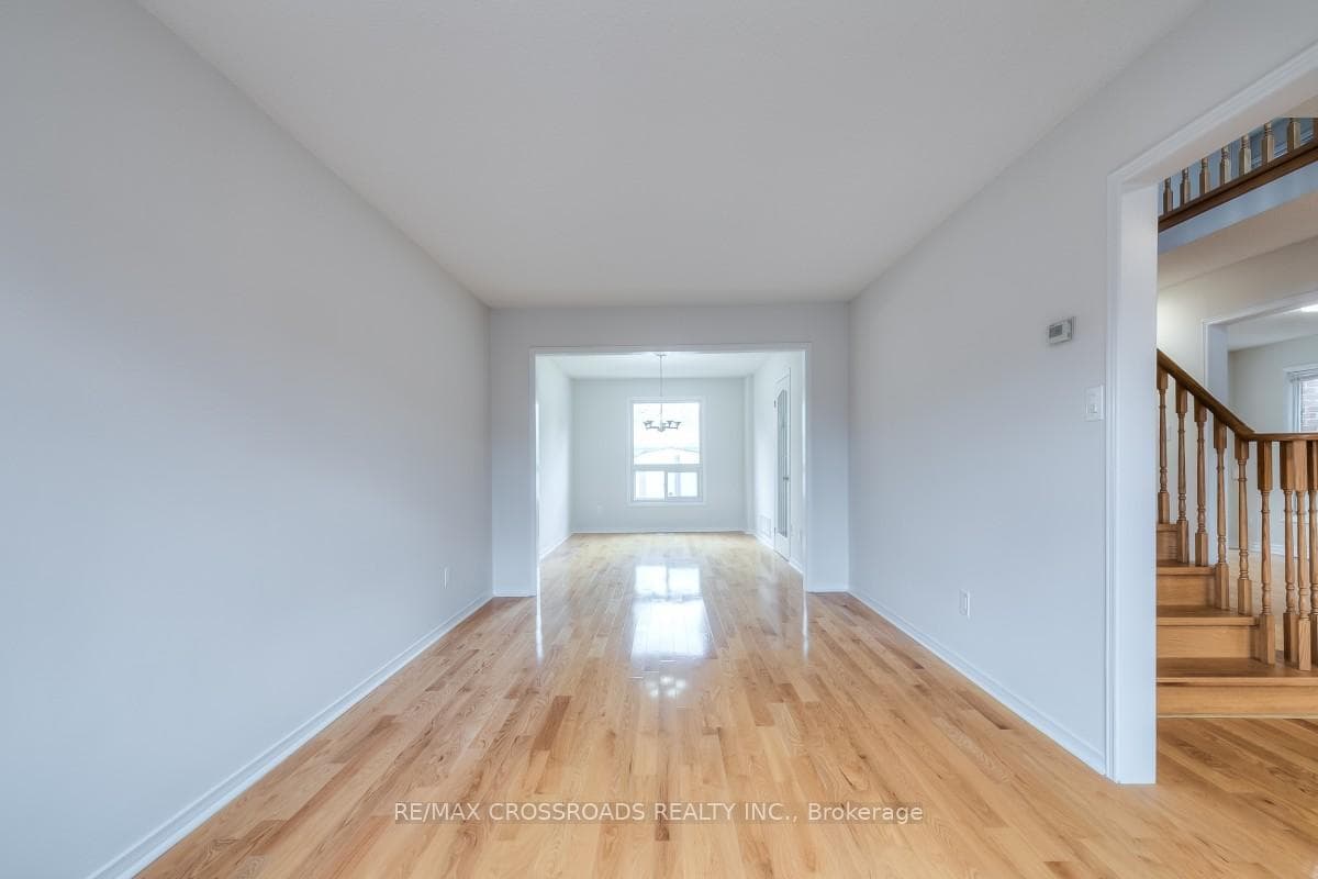 65 Durness Avenue photo 7
