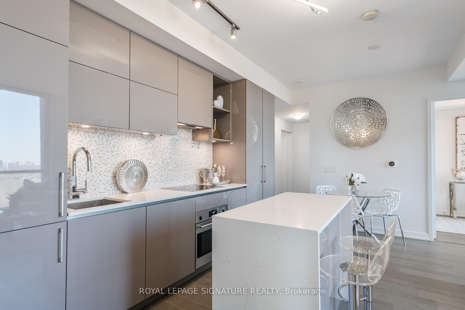 1 Yorkville Avenue Unit 1411 photo 26
