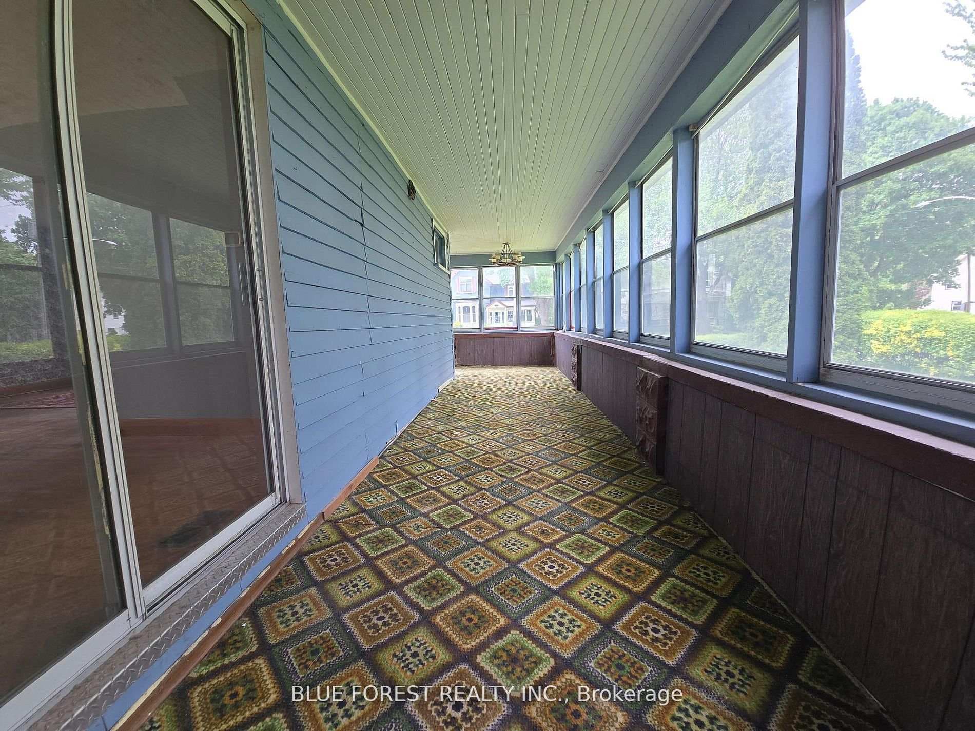 185 Furnival Road photo 35