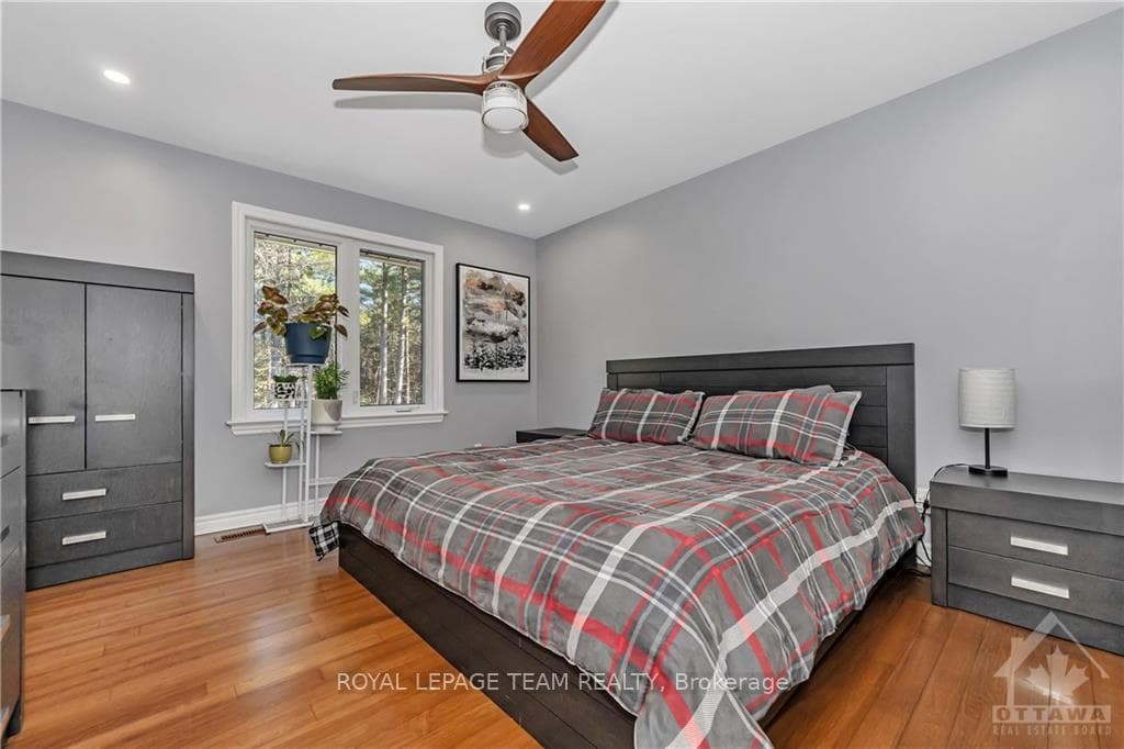 556 MCLACHLAN Road photo 13