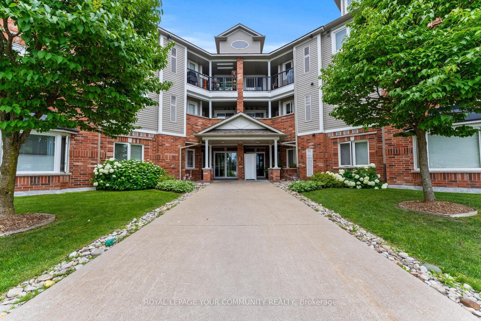 16 Westbury Road Unit 207 photo 1