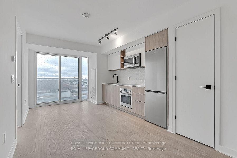 36 Zorra Street Unit 329 photo 8