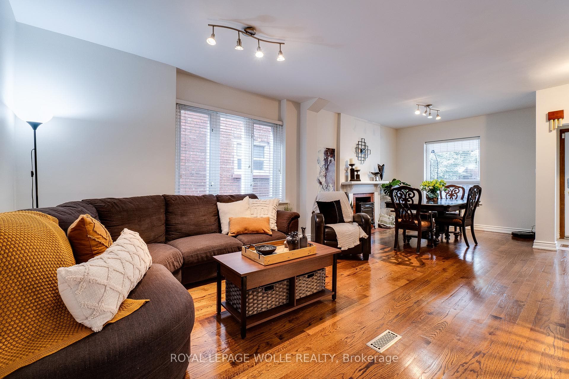 1315 Lansdowne Avenue photo 8