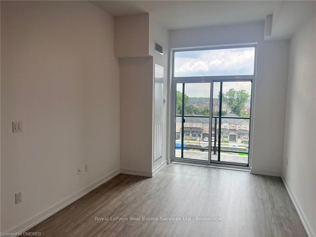 450 DUNDAS Street Unit 508 photo 5