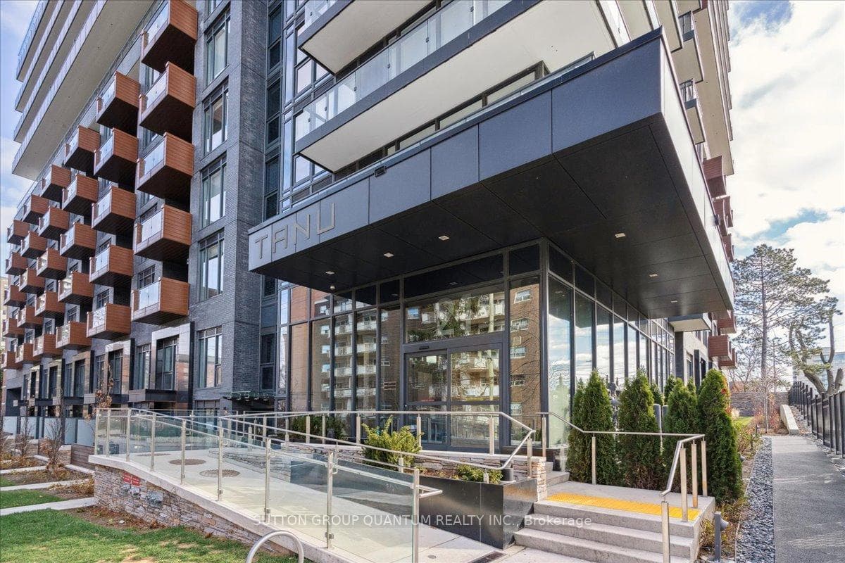 Front Entrance to Tanu Condos